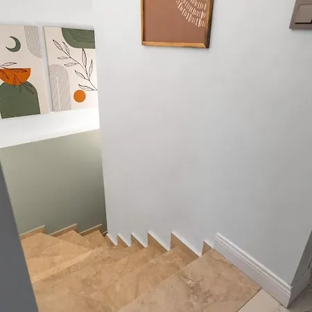 Luxury Scandinavian Design 2br Duplex Near Tomtom Apartamento
